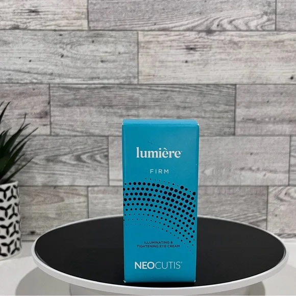 Neocutis Lumière Illuminating & Tightening Eye Cream ➕Neocutis Sun Hat - Picture 3 of 15